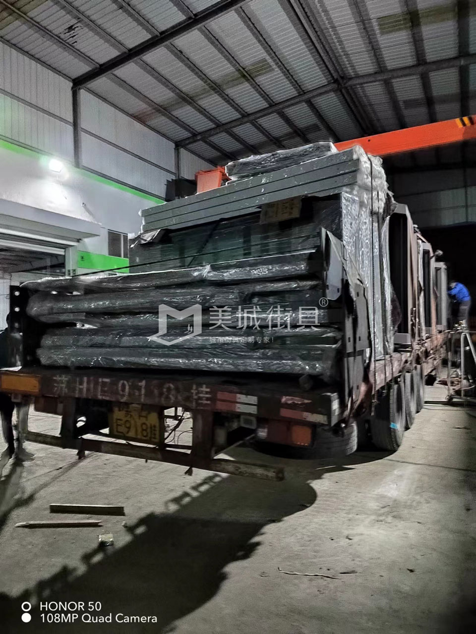 2022.10.18美城街具供應(yīng)臺州第三、四車候車亭發(fā)貨記錄